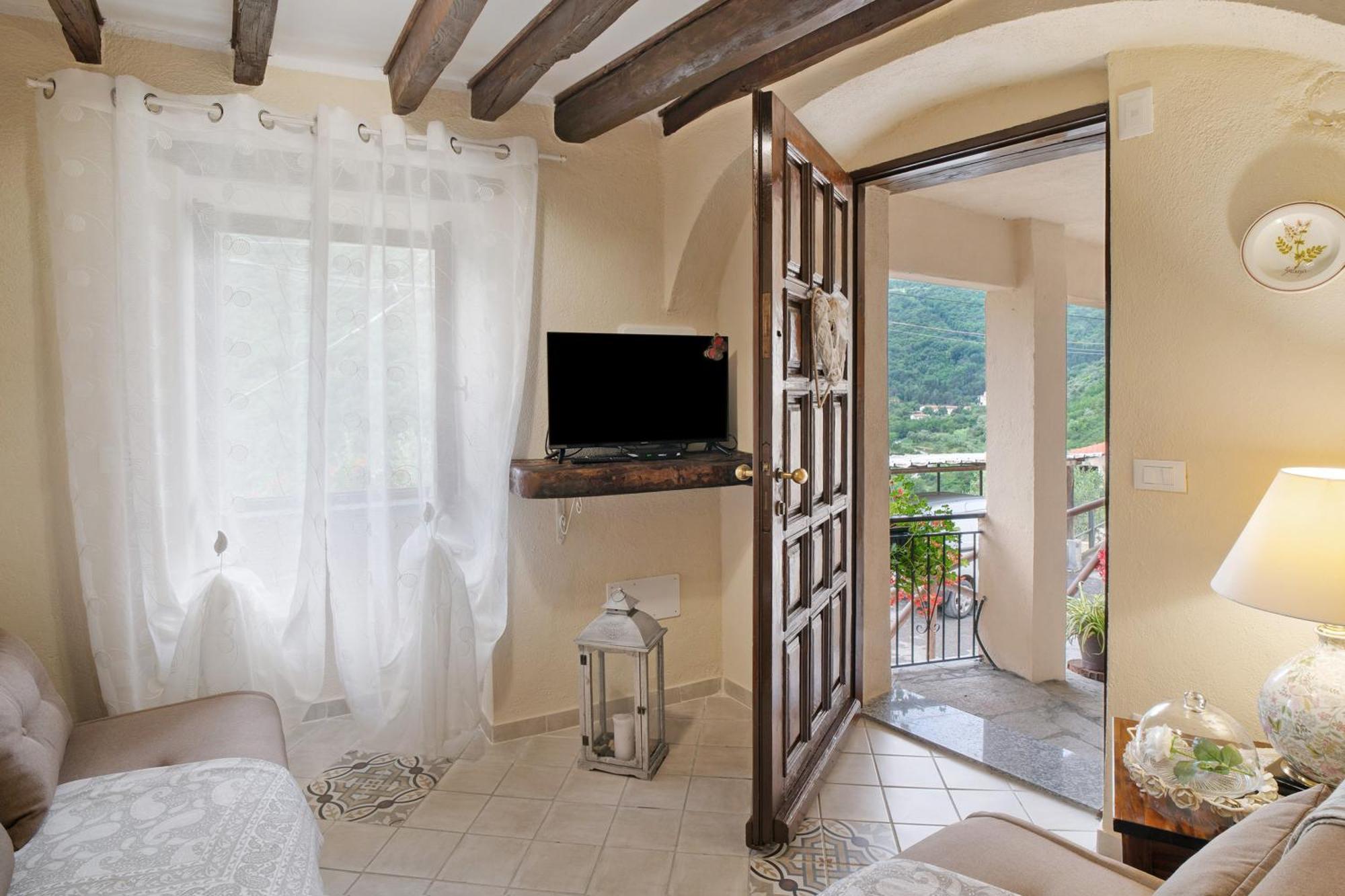 Agriturismo U' Spigu Nonna Annetta Nasino Exteriér fotografie